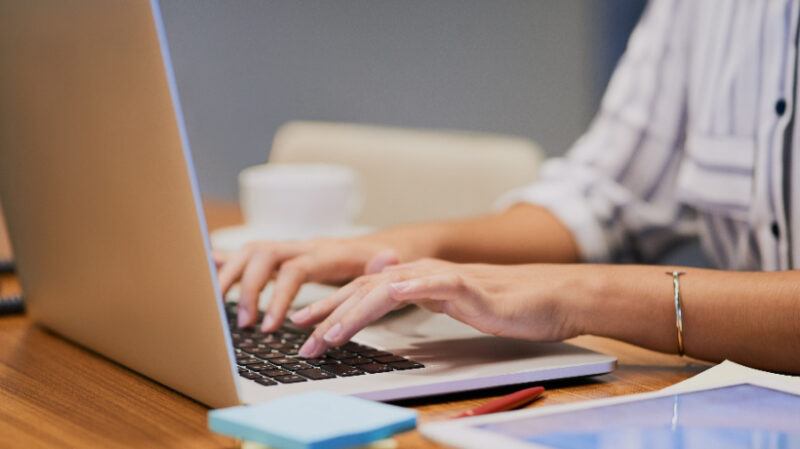 How To Write A Strong Thesis Statement For Academic Essays Classroom